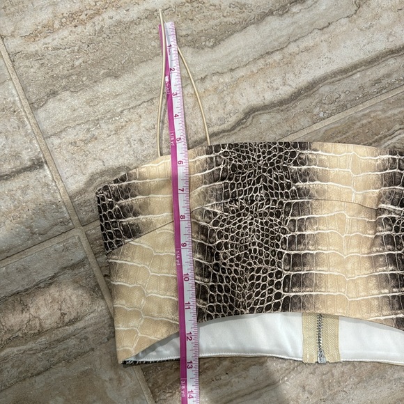 I.AM.GIA Seala Crop Top Size Medium - Picture 9 of 16